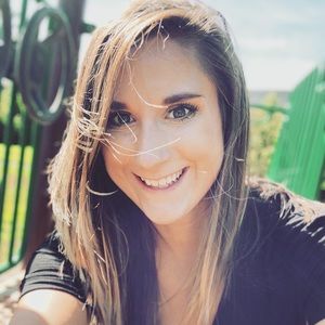 Meet your Posher, Natalie